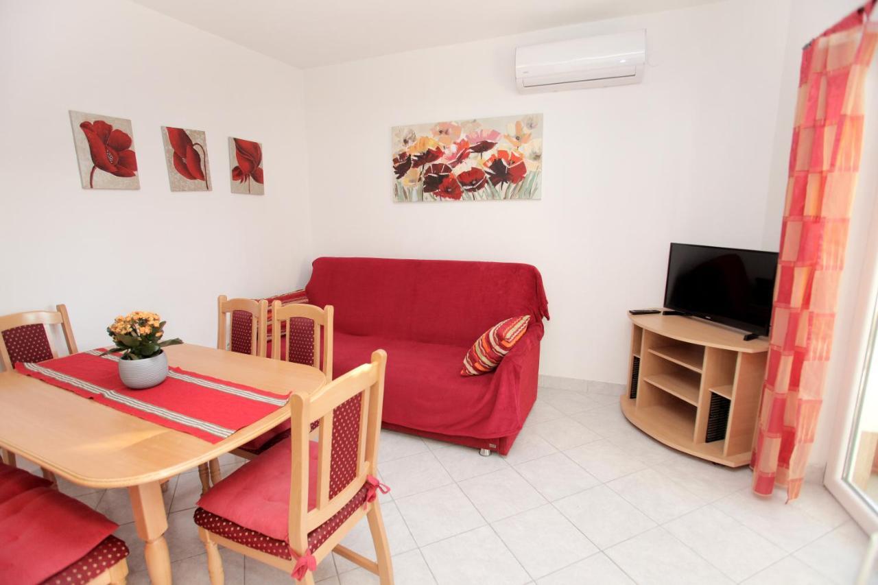 Apartments Vaska 特罗吉尔 外观 照片